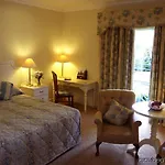 Talbot Hotel 4*